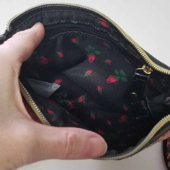 Set of 2 Betsy Johnson zipper pouches - Picture 5 of 6